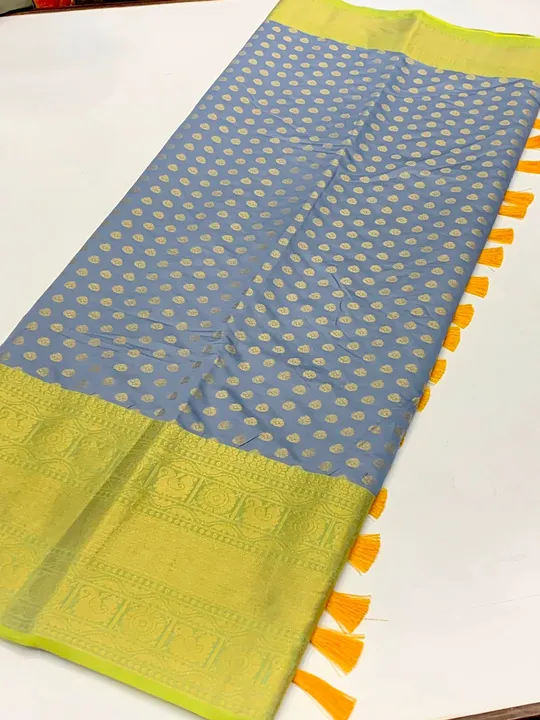 Handlooms saree  uploaded by Fashion designer saree  on 3/19/2023