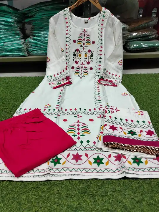 Post image I want 1-10 pieces of Kurta set at a total order value of 1000. Please send me price if you have this available.