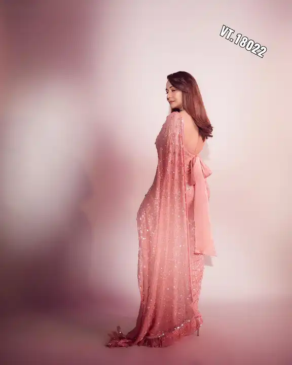 🔊New bollywood celebrity inspired sequins saree collection 

*👇 PRODUCT DETAILS 👇*

*VT.18022*

* uploaded by Vishal trendz 1011 avadh textile market on 3/20/2023