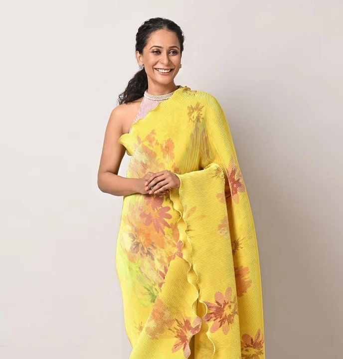 Heavy Chinnon Plating Saree  uploaded by L & S GOODS CO on 3/20/2023