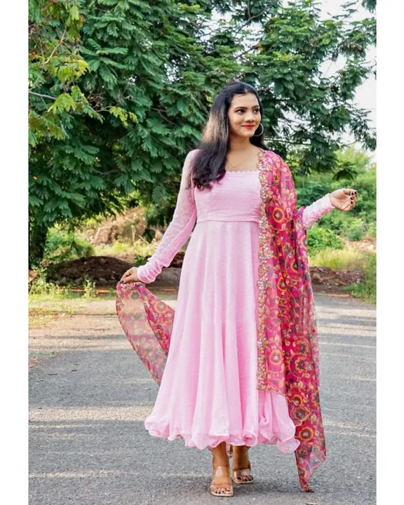 *X-Lady 🥰 launching gown with embroidery and printing Dupptta *

💃🎊🌸😍🌸😍🌸😍🌸
Here's Presenti uploaded by Divya Fashion on 3/20/2023