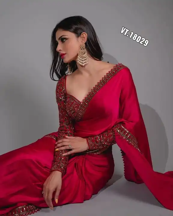 An exclusive bollywood designer saree collection 

*👇 PRODUCT DETAILS 👇*

*⭕SAREE FAB. :* Heavy De uploaded by Vishal trendz 1011 avadh textile market on 3/21/2023