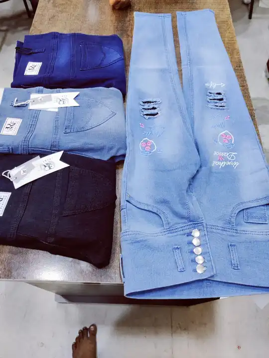 Ladies jeans uploaded by business on 3/21/2023