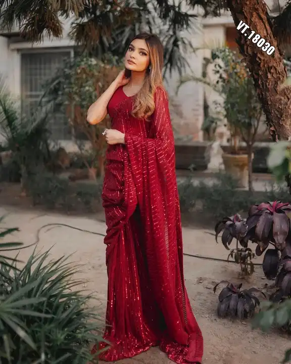 *🔊A PREMIUM COLLECTION …*

An exclusive designer saree collection 

*👇 PRODUCT DETAILS 👇*


*⭕SAR uploaded by Vishal trendz 1011 avadh textile market on 3/21/2023