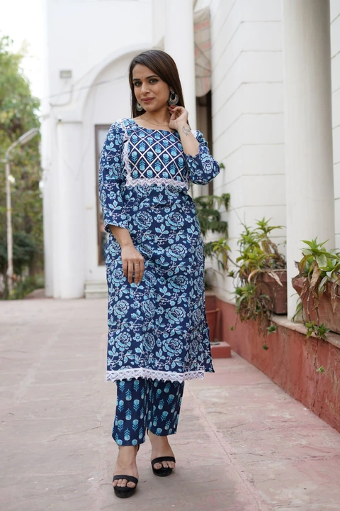 Cotton straight kurti with pant uploaded by Maruti ethnic fashion on 3/21/2023