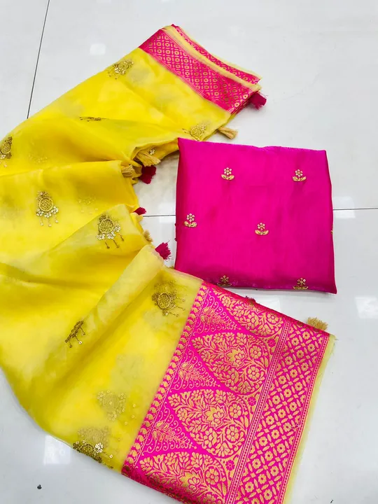 New arrivals 
#organzasari
#puresari
India 
Kanchipuram Organza with Color jacquard border With Heav uploaded by Divya Fashion on 3/21/2023