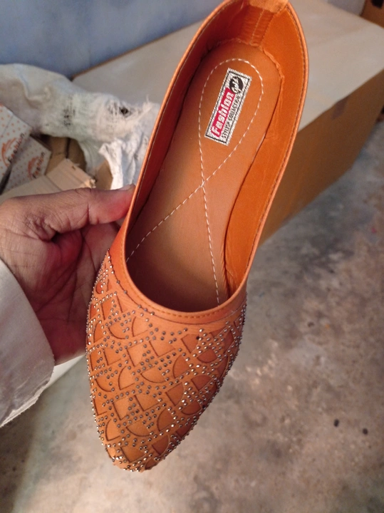 Flip flops with box  uploaded by Al fine footwear jajmau kanpur on 5/30/2024