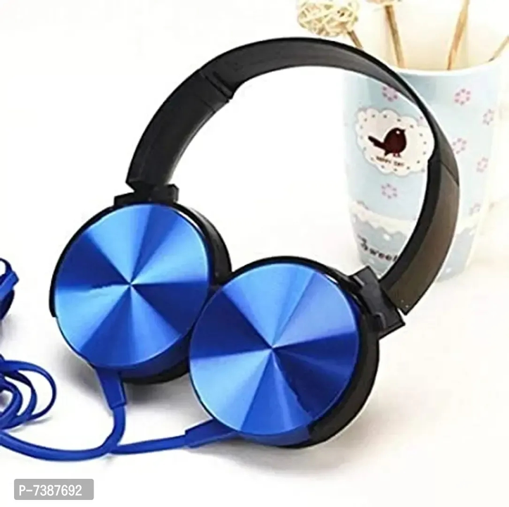 Wired headphones  uploaded by business on 3/21/2023