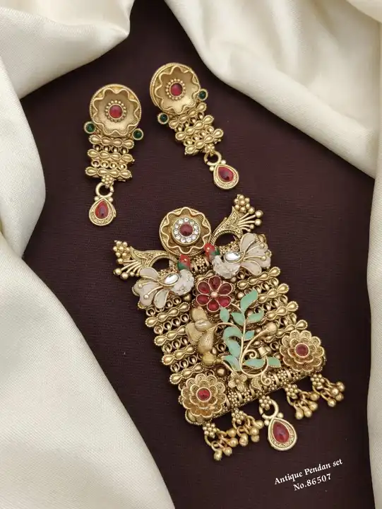 Antique pendant set  uploaded by Viswanath enterprise on 3/22/2023