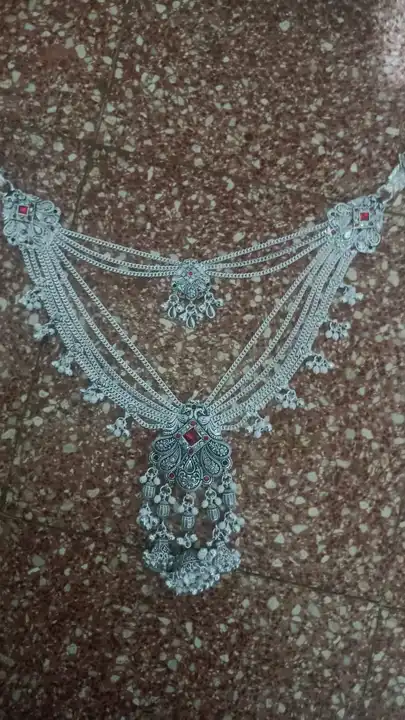 bangles r jewellry holsale  uploaded by Radhe krishna bangles jaewlry on 3/22/2023