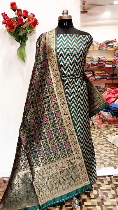 Banarsi handloom suite uploaded by Zainab fashion on 3/22/2023