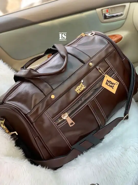 Post image *🤩WE ARE HERE WITH SOMETHING NEW AND SPECIAL*

*📍AGAIN MONTBLANC*
*✅DUFFLE BAGS. TRAVELLING BAG. BEST FOR LONG TRIPS SHORT TRIPS ALL OVER THE WORLD. SHOPPING BIG SPORTS EVENTS AND FOR MANY MORE PURPOSE*

*📍SIZE 19LENGHT x 11HEIGHT INCHES*

*_✅WITH MONTBLANC MONOGRAM ON ITS BRANDING_*

*📍TOO MUCH SPACIOUS BAG FOR ALL YOUR REQUIREMENTS LIKE 4 OR MORE PAIR OF CLOTHES SHOES AND MANY MORE ACCESORIES *

*📍WITH 4 RUBBRR STUDDS AT BOTTOM FOR BETTRE PLACEMENT ON SURFACE AND FOR THE PROTECTION OF BASE OF DUFFLE*

*📍1 BIG COMPARTMENT WITH 3-4 SEMI COMPARTMENTS TO FULFILL ALL YOUR TRAVELLING NEED*

*📍NOW THERE IS NO NEED FOR ANOTHER LUGGAGE 🧳 ALL IS YOU TO PACK THIS AND GO*


*📍NOW ITS TIME FOR PRICE SO THIS IS SHOWROOM PRODUCT AND ITS QUALITY IS AWESOME*