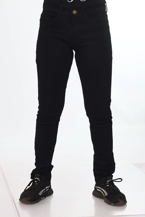 Jet black jeans uploaded by E.M DRESSES on 3/23/2023