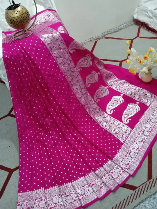 Banarasi handloom semi katan saree uploaded by Zainab fashion on 3/23/2023
