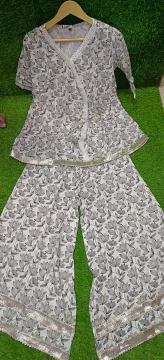 Suberb quality🥰
 Reyon fabric fine quality kurti top heavy cotton lesh nd gotta chakri latkan wokur uploaded by Gota Patti manufacturing on 3/23/2023