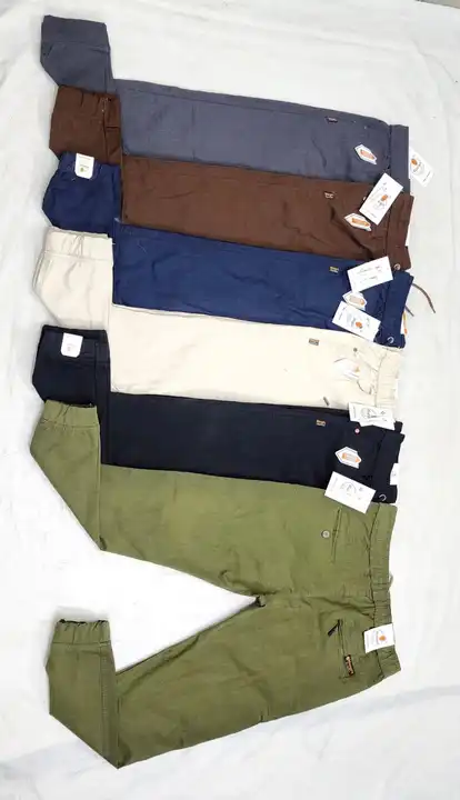 Buy Men Khaki Solid Slim Fit Casual Trousers Online - 734491 | Peter England