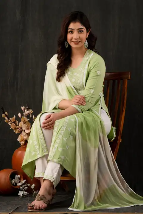 Product image of Kurta pent with duptta , price: Rs. 899, ID: kurta-pent-with-duptta-a196f940