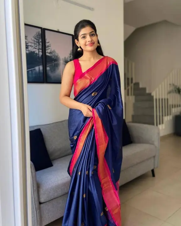 😍 Beautiful Golden Zari Weaving Border Design With Allover Peacock Design And Rich Pallu 🤩💥 uploaded by DHANANJAY CREATION  on 3/24/2023
