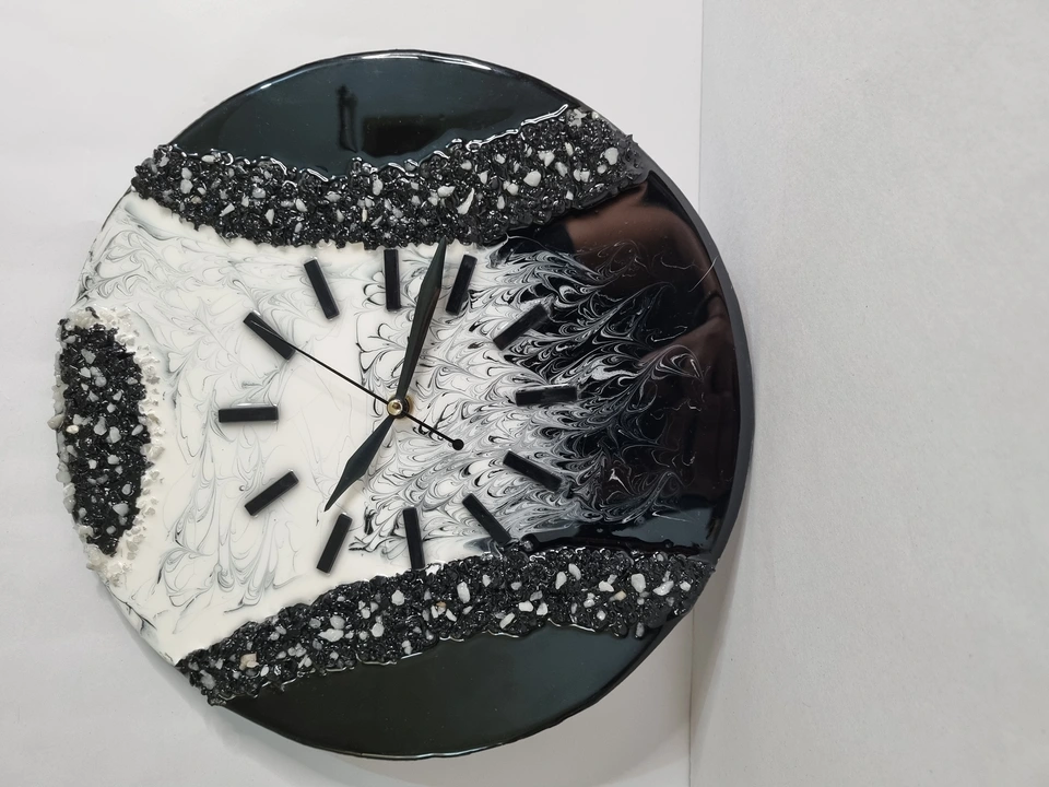 Resin Wall clock ⏰️  uploaded by business on 3/24/2023