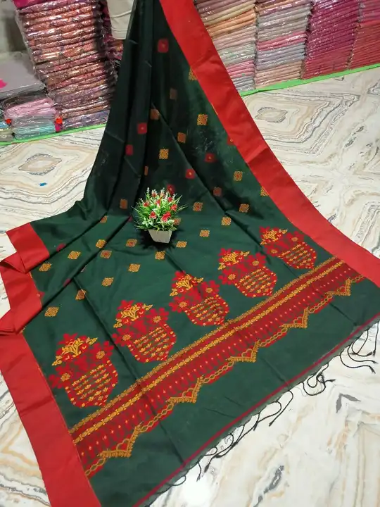 Pure Maslite Cotton Hand Work Sharee uploaded by Maa Kali Sharee Center on 3/25/2023