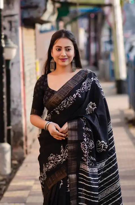 Beautiful boutique style saree uploaded by GS TRADERS on 3/25/2023