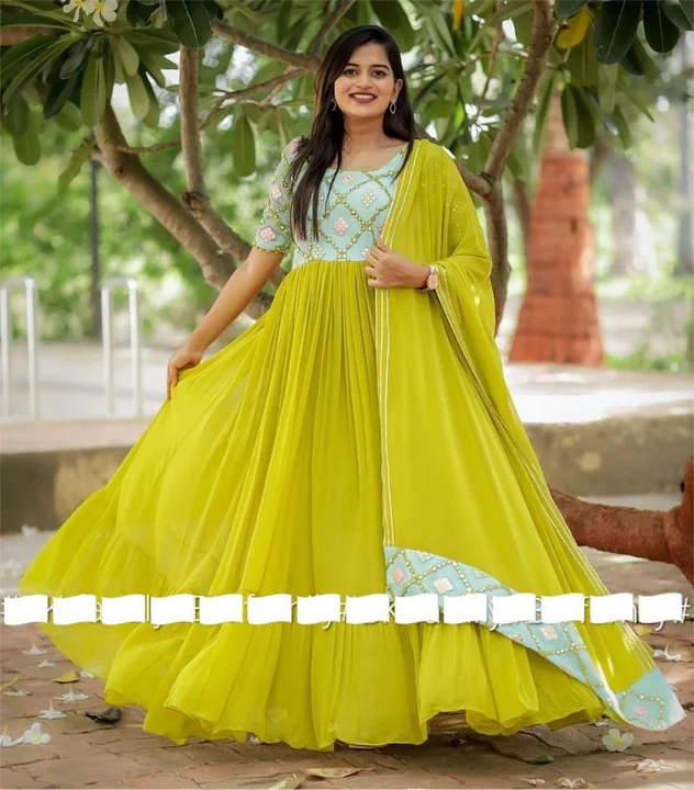Product image of Designer gown, price: Rs. 1270, ID: designer-gown-51431aae