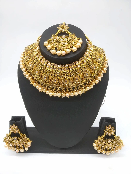 Kundan with crystal jewellery set  uploaded by Jalaram immitation on 3/26/2023