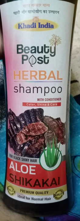 Post image Khadi harbal natural shampoo
