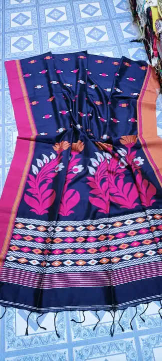 Reshom Jamdani saree with blouse pieces  uploaded by Sujata saree cantre on 3/26/2023