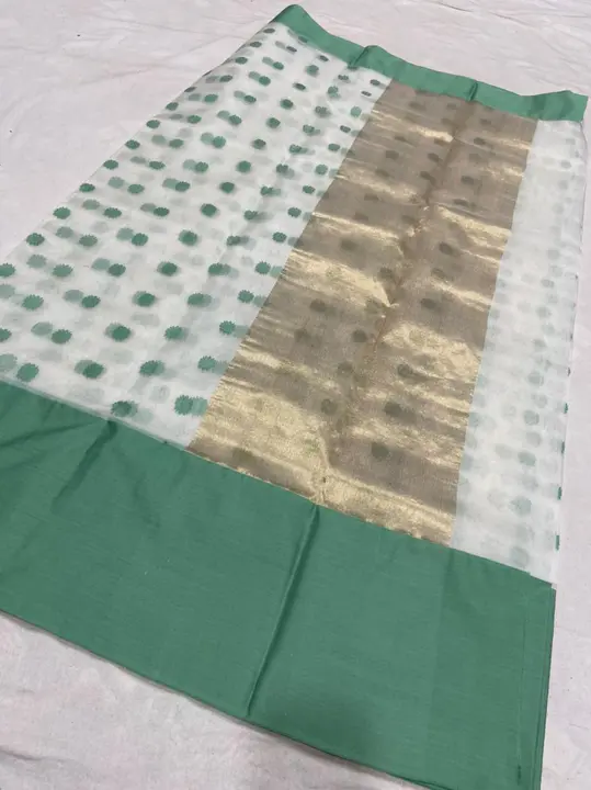 Traditional Chanderi handwoven pure silk saree  uploaded by WEAVER'S ORIGIN silk and Sarees on 3/26/2023