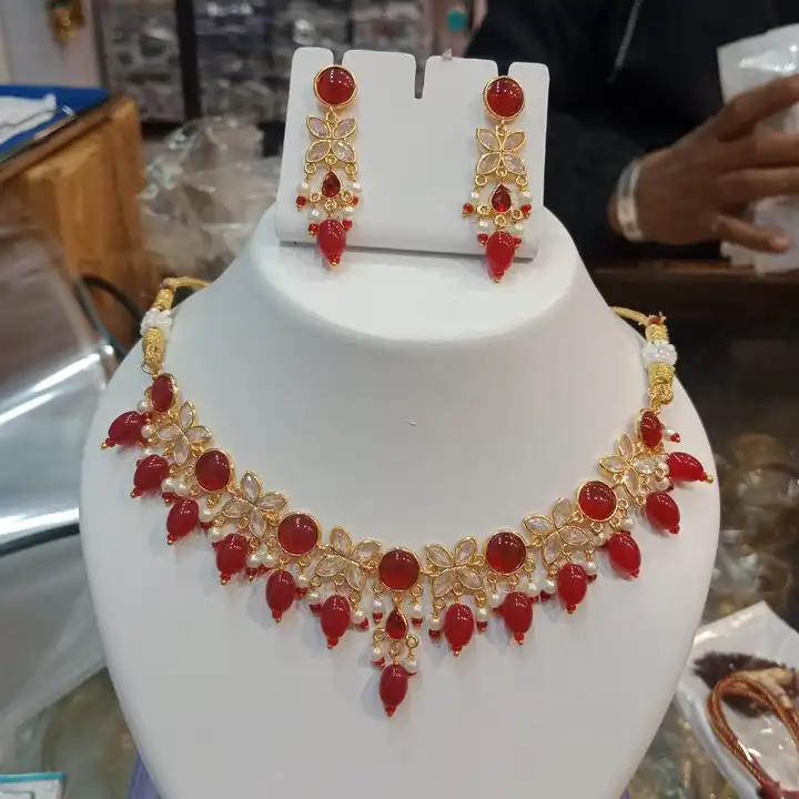 Post image मुझे Rajpooti dress material jewelry and Bengal  के 1-10 पीस ₹10000 में चाहिए. अगर आपके पास ये उपलभ्द है, तो कृपया मुझे दाम भेजिए.