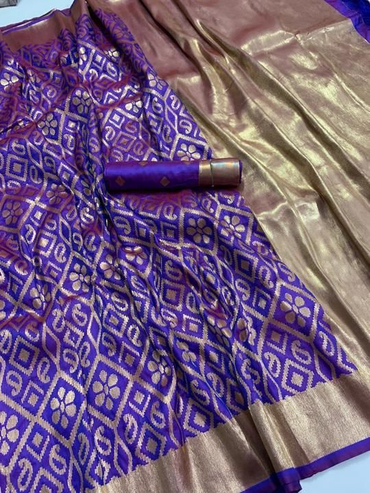 Banarasi handloom silk sarees uploaded by Womenics  on 3/1/2021