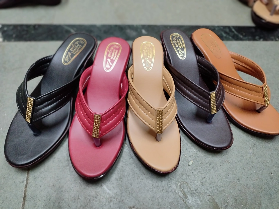 Middle heel uploaded by Siddhivinayak Traders on 3/27/2023