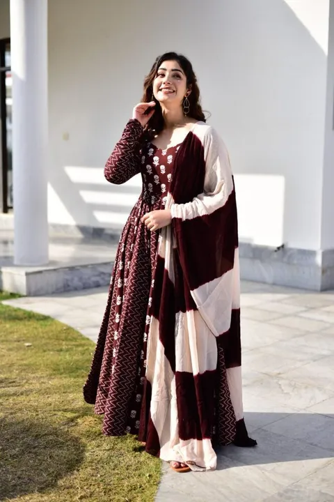 *Mox Creation Lunching New Anrkali Dupatta Set Now Avilvall In BIG SIZE  M TO 7XL*

Casual Printed A uploaded by Aanvi fab on 3/27/2023