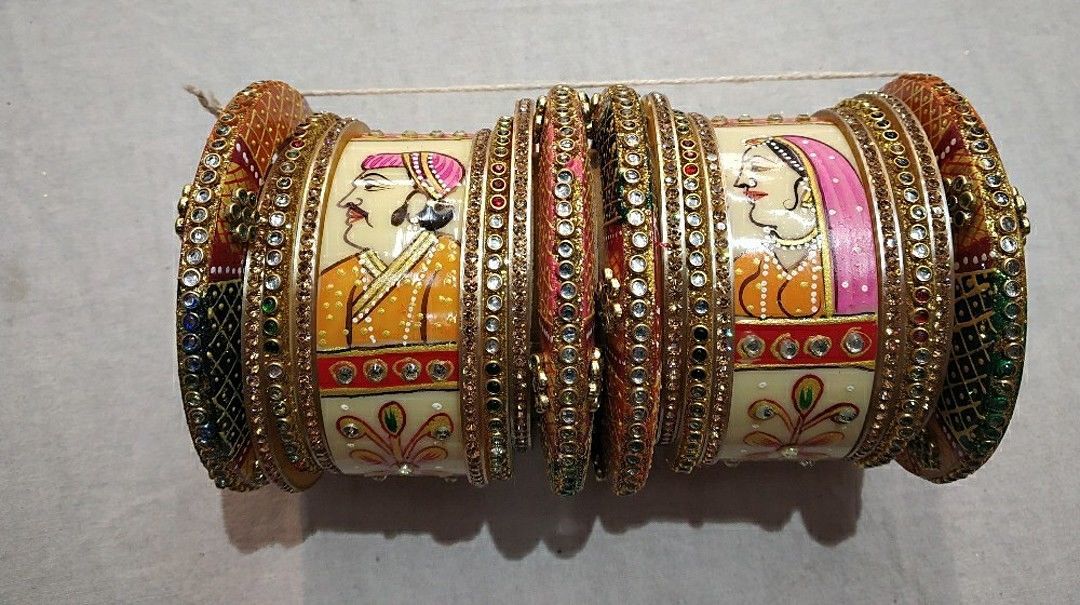 Post image Its a painting raja rani bangles for any occasion available in 3 sizes