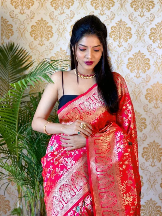 New silk sraee  uploaded by Fashion designer saree  on 3/27/2023