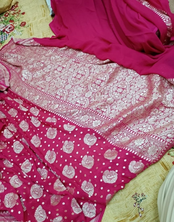 Banarasi soft  Georgette silk dyeable contrast dye floral designe bridal saree rich pallu running blouse jacquard woven design  uploaded by G.N.S. on 3/27/2023