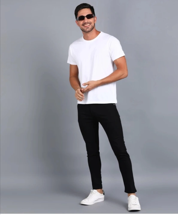 Black jeans  uploaded by business on 3/27/2023