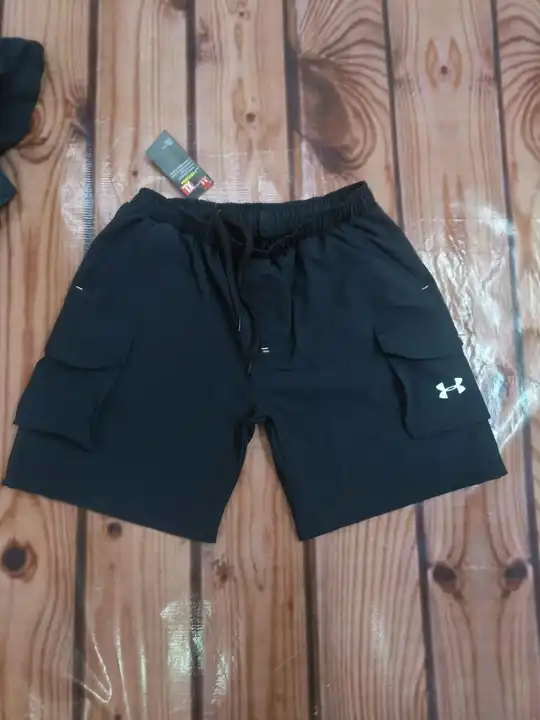 Product image of Cargo shorts , price: Rs. 400, ID: cargo-shorts-147f36fe