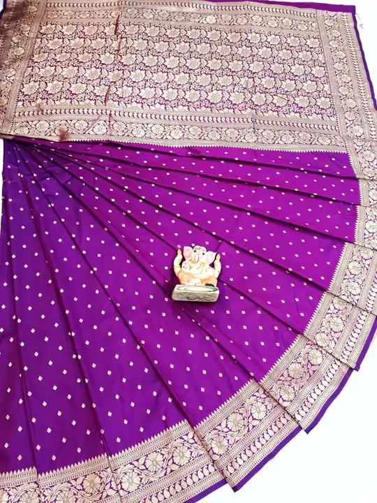 *PURE DUAL TONE KATAN SILK*

*VERY SOFT AND PREMIUM QUALITY*

*ALL BODY GOLDEN ZARI WORK*

*WITH RUN uploaded by 🔥SB brand Grp🔥 on 3/28/2023