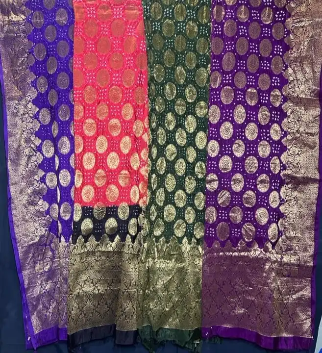 Product image of Banarasi silk dupatta, price: Rs. 900, ID: banarasi-silk-dupatta-edf53b02