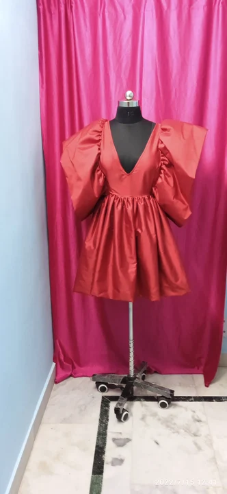 Product image of Balloonny dress, price: Rs. 1650, ID: balloonny-dress-93c5c820