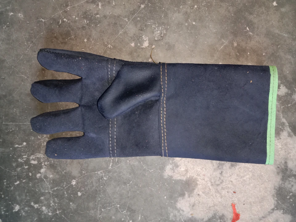 Post image Shaad garments and safety leather hand gloves  has updated their profile picture.