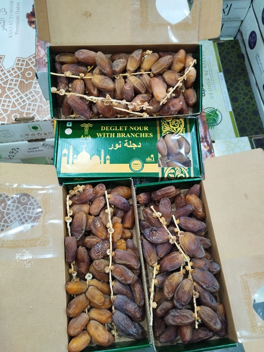 Wet dates Tunisian uploaded by H & S brother on 3/28/2023