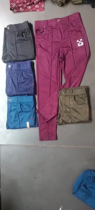 Heavy quality trackpant uploaded by business on 3/29/2023