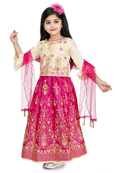 Product image of Latest degine Embroidery Lahenga cholis for girls , price: Rs. 410, ID: latest-degine-embroidery-lahenga-cholis-for-girls-bedc0f3f