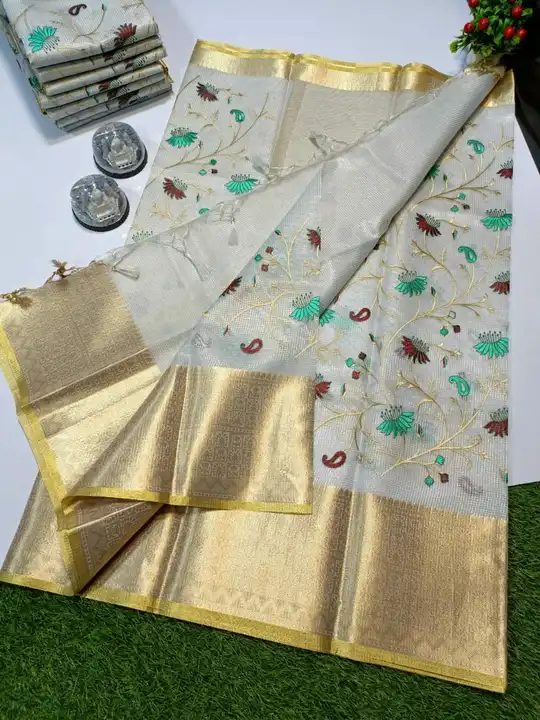Banarasi silver tissue saree with rich zari border and pallu uploaded by Bs_textiles7 on 3/29/2023