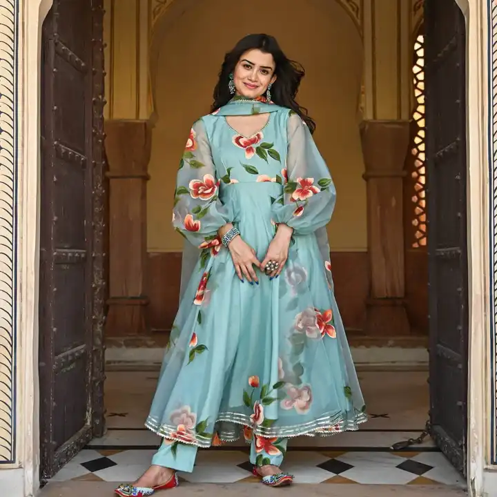 Product image of Organza suit, price: Rs. 949, ID: organza-suit-9fd3b928