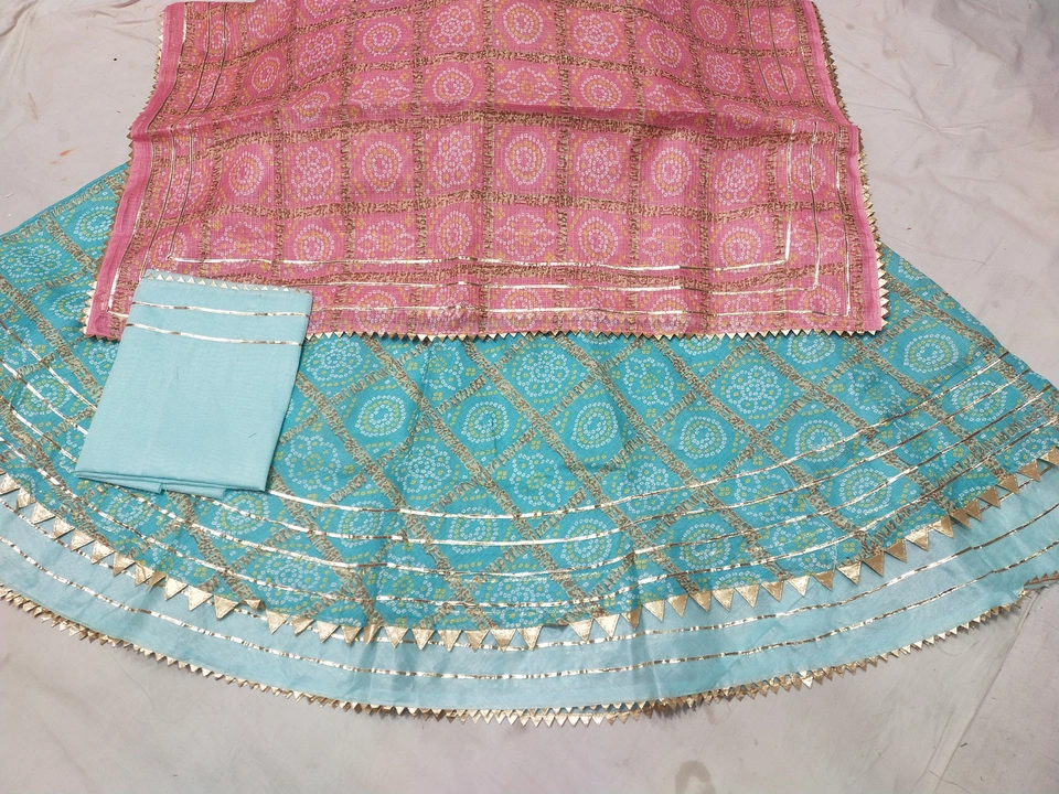 Skirt duppta and choli  uploaded by Saree kurti and lehenga choli dupatta  on 3/29/2023