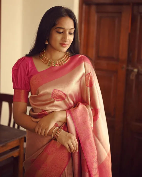 This beautiful saree is elegantly decorated with gorgeous Solid Jacquard weave that gives a perfect  uploaded by DHANANJAY CREATION  on 3/30/2023